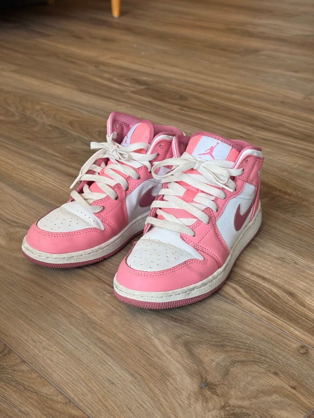 Nike Air Jordan 1 Mid